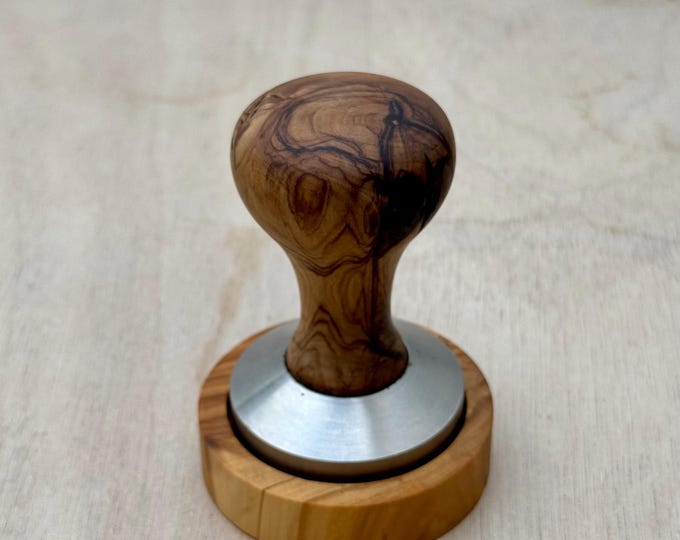 Tamper Parkplatz aus Olivenholz (handgefertigt) (58 / 58,5mm), Barista Zubehör f. ECM, Bezzera, Quickmill, Profitec, Rocket, E61-Siebträger