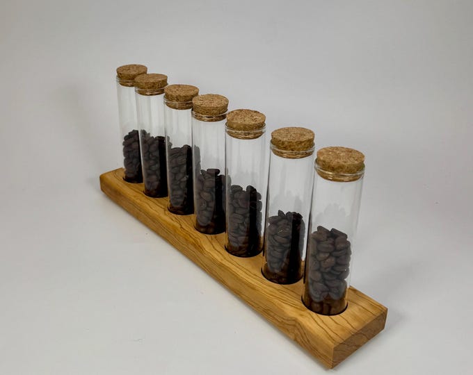 Single Dosing Station Espresso – 7 Gläschen – Olivenholz – Coffee Bean Organizer – Barista Zubehör - Speciality Coffee