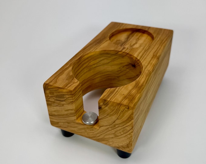 Tampstation aus Olivenholz für Siebträger mit Ablage für Tamper | Handgefertigt | E61 & Bezzera BZ kompatibel (uvm.!)