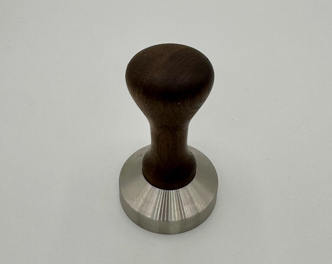 Espresso Tamper Räuchereiche – handgefertigter Barista Tamper – 58 mm / 58,5 mm Präzision – Siebträger Zubehör