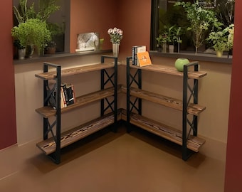 Libreria angolare rustica industriale: scaffalatura in legno di pino e ferro