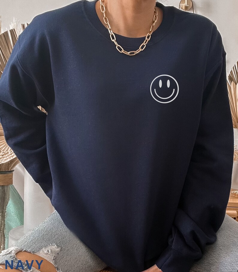 NICU Nurse Sweatshirt, Neonatal Nurse Shirt, NICU Nurse Crewneck Sweater, Nurse Gifts, Tiny Humans Shirt Nurse Apparel Gifts for Nurses imagem 2