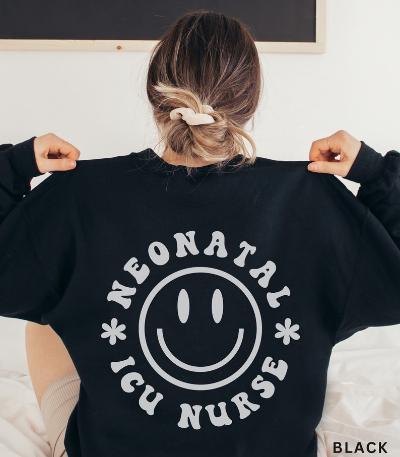 NICU Nurse Sweatshirt, Neonatal Nurse Shirt, NICU Nurse Crewneck Sweater, Nurse Gifts, Tiny Humans Shirt Nurse Apparel Gifts for Nurses imagem 4