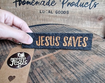 Jesús salva | Llavero de fieltro | Accesorio | Cristiano | Regalo | Fe | Dios | Jesús | Recuerdo | Biblia | Afirmación