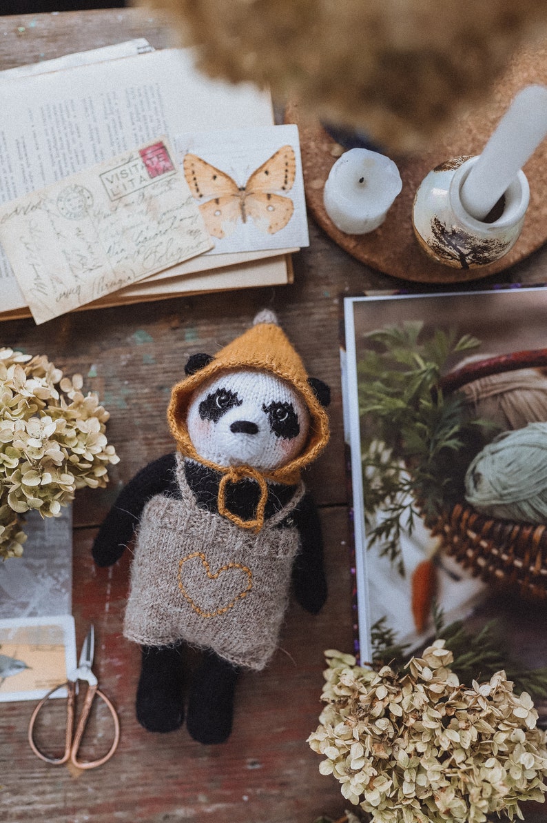 PDF knitting pattern: Bruno the Panda. Cute children toy, soft toy, taddy bear zdjęcie 2