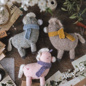 Cute horse and unicorn knitting pattern. Amigurumi toys. Сhildren's soft toy. Knitted animals. Fairytale unicorn image 2