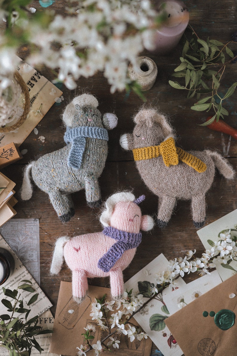 Cute horse and unicorn knitting pattern. Amigurumi toys. Сhildren's soft toy. Knitted animals. Fairytale unicorn image 2