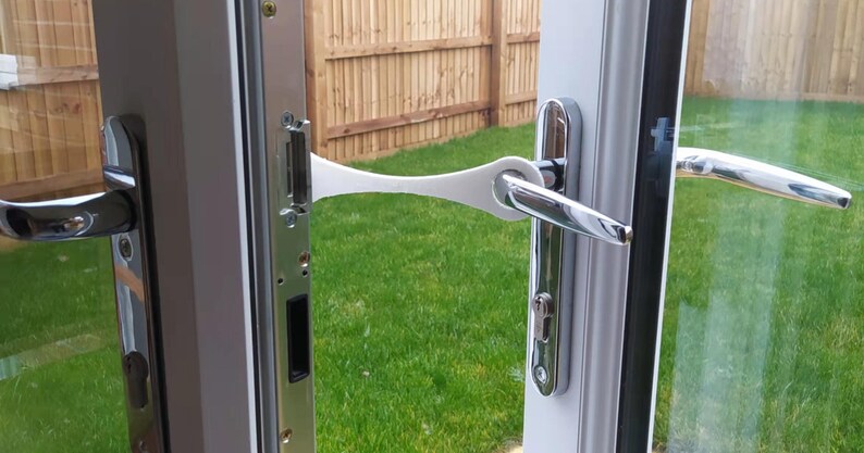 Door stay, Door holder to keep your patio door stay open with a small gap, Perfect to use in all seasons when you do not need the doors fully open, Allow your pet to pass through and let fresh air into your house