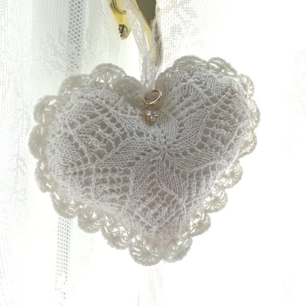 Cœur suspendu en tissus for La Saint-Valentin, decoration shabby chic, vintage, cadeau de mariage, anniversaire, Eid, decoration de chambre