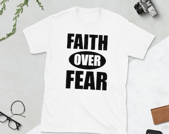 Christelijk shirt Geloof over angst Unisex T-shirt met korte mouwen
