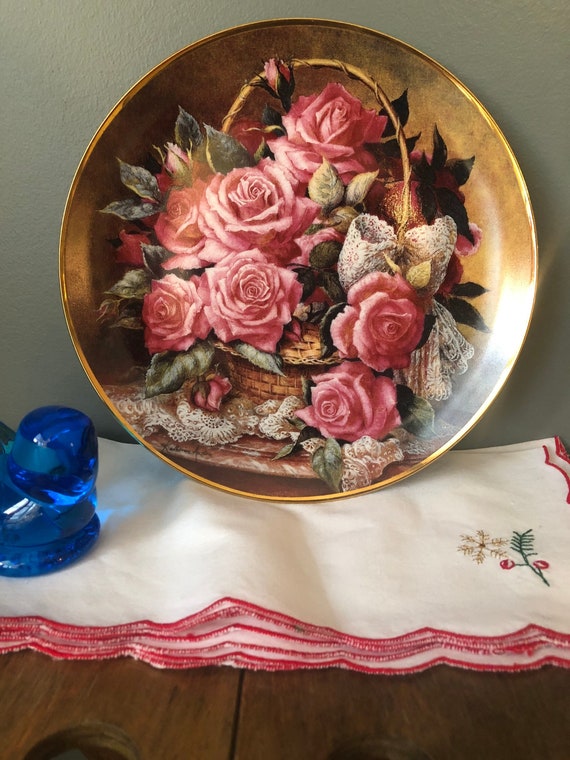 マイセン　グランツゴールドレリーフ皿　ピンクローズ　一級品　アンティーク　希少品 Franklin Mint - Grace De Monaco Rose Plate by Katherine Austen