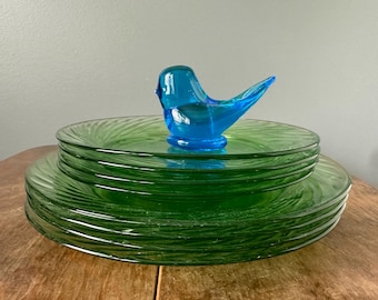 Pyrex Festiva Spring Green - 4 dinner plates and 4 salad plates (set of 8)