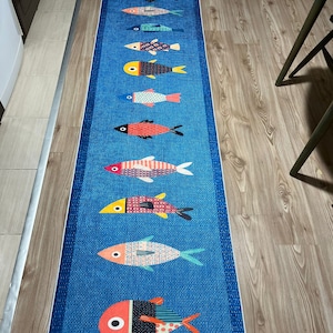 Alfombra de cocina antideslizante y lavable con diseño de peces imagen 5