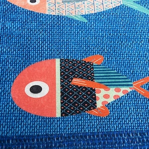 Alfombra de cocina antideslizante y lavable con diseño de peces imagen 4