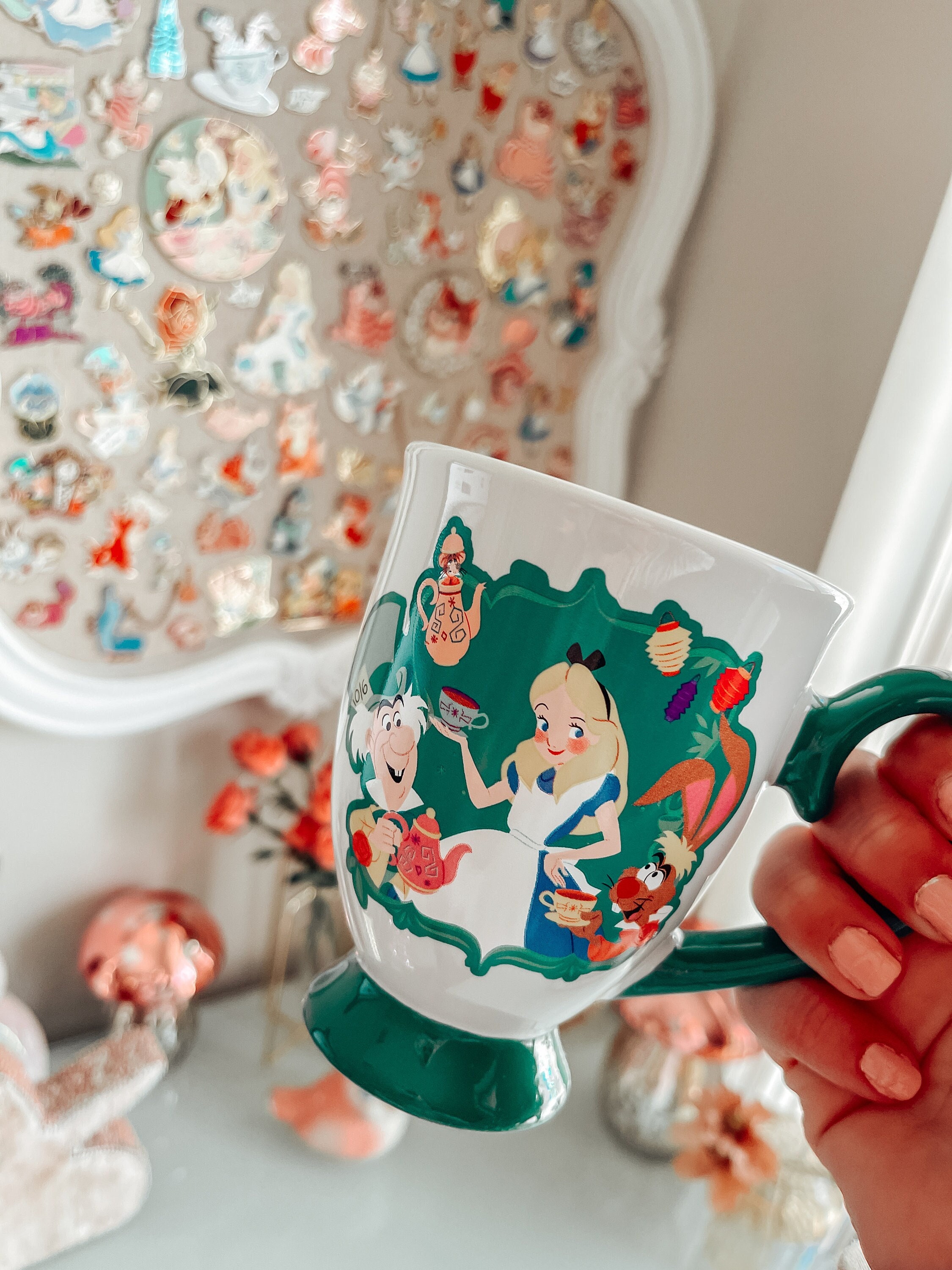 Disney Mug - Alice in Wonderland Color Changing Teacup