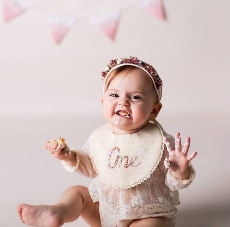 Baby bib / baby photo accessories image 1