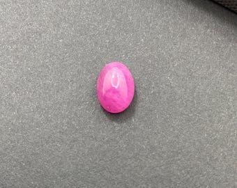 Cabochon di rubino naturale: gemma rosa ovale, 3,65 carati (10,2x7,4 mm)