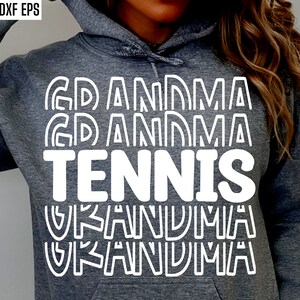 Vovó de tênis Svg | Camisa De Tênis Png | SVGS de família correspondentes | Citação de tênis | Desenhos de camisetas | Tênis do ensino médio | Camiseta de tênis universitário