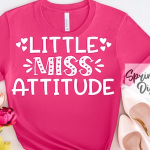Kleine Fräulein Haltung SVG | Kleines Mädchen | Kleines Mädchen Schnittdatei | Kinder T-Shirt | Kleinkind-T-Shirt | Baby Mädchen geschnitten Datei | Freche SVG-Dateien
