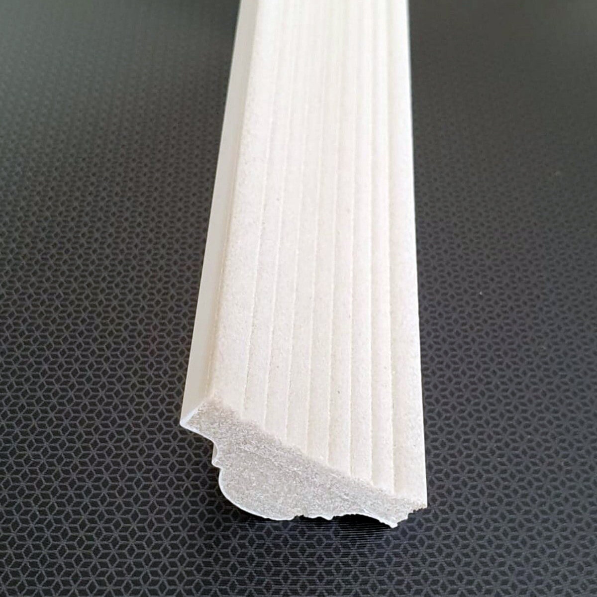 PX164 - Axxent Plain Duropolymer Panel Molding, Primed White. Length