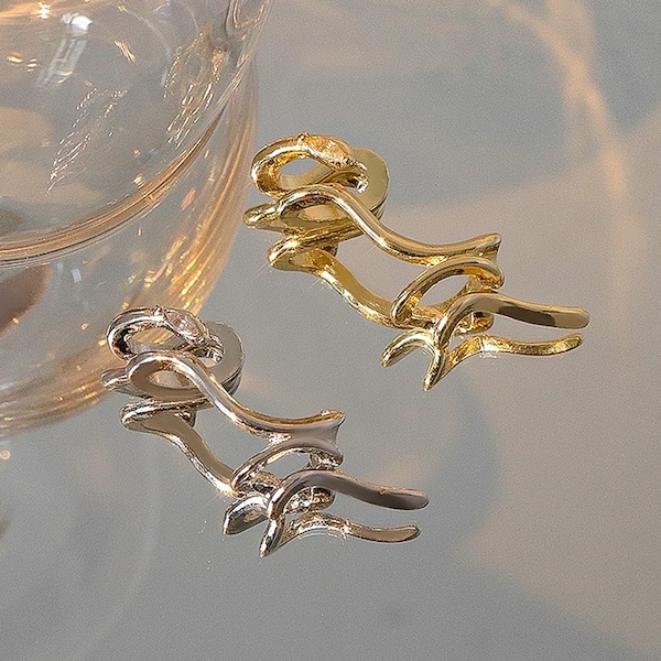 Curve Ear Cuff main image 1