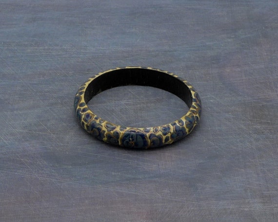 Vintage papier mâché bangle, hand painted, blue, … - image 4