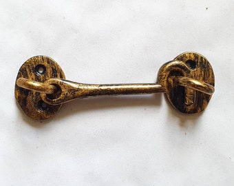 thumbnail image 2 of Rustic Cast Iron Hook And Eye – Vintage Cabin Shed Door Latch Gate Lock, Black 2 of 6