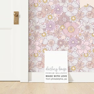 Large Purple Daisy Wallpaper | Premium Removable Peel Stick | 60s 70s Retro Floral Bedroom Mural | Preppy Girls Nursery Wall Decor | FL005-L