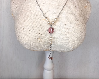 Necklace necklace low neck steel chain and pearls in glass and pearlescent crystal