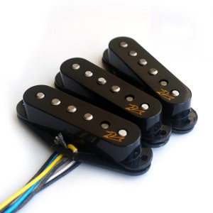 Micros simple bobinage Fuzzy Duck™ série Gold pour stratocaster (jeu complet noir)
