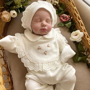 Handmade Newborn Outfit, Baby Girl Coming Home Outfit, Newborn Outfit, Special Design Baby Clothes, Baby Girl Clothes, Newborn Romper,Eyelet