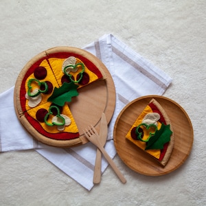Play Food | Felt Pizza Play Set - Felt Toys, Felt Food, Role-Playing Toys, Felt Kitchen Toys, Felt Play Food Kit, Pretend play, CE Certified