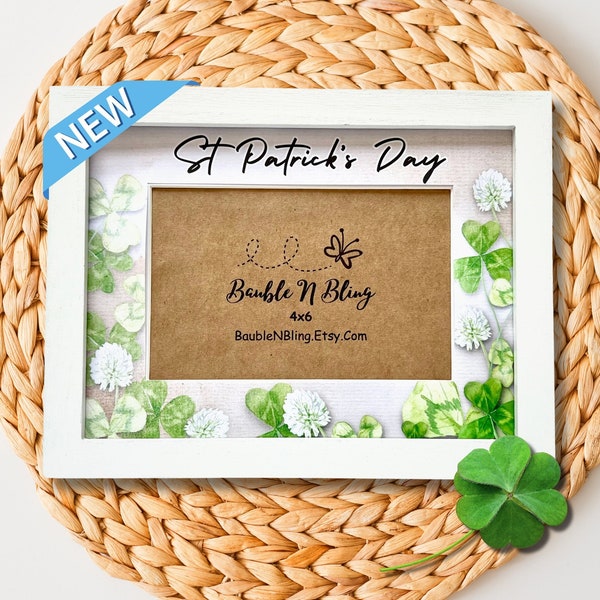 St Patrick's Day Clover Picture Frame,  Rustic Shamrocks Photo Frame, St Patricks Day Country Farmhouse Decor, Irish Decor