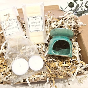 Wax Burner Gift Set, Wax Melt Burner, 2 Tea lights, Snap bar, Wax Melt Burner Set, Wax Melt Kit.