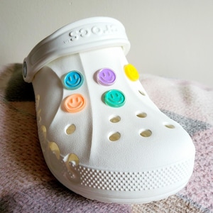 Smiley Face Jibbitz Brooches Fashion Accessory Funky Funny Jibz Crocs Clogs Charm Emoji Cute Kawaii Kids Boys Girls