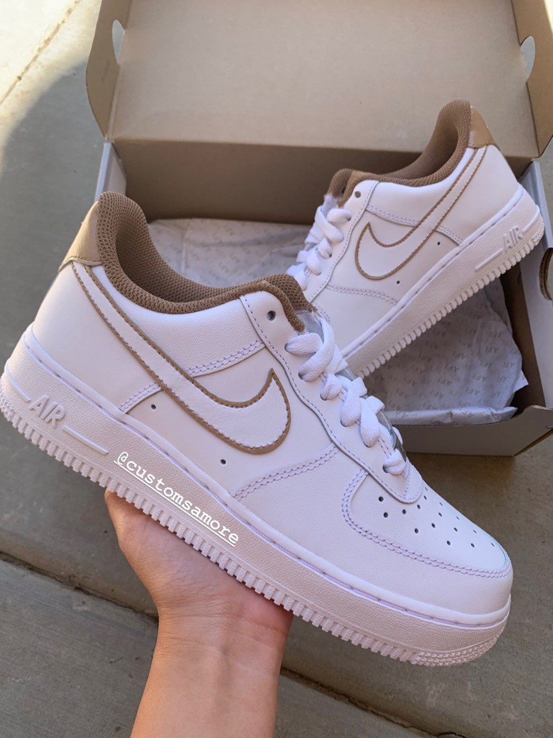 beige tick air force 1