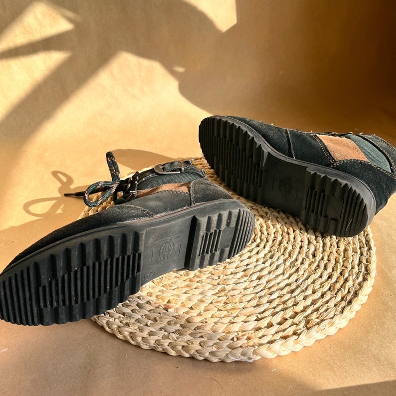 Vintage Green Brown Lace-Up Sneakers