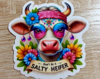 Pegatina de vaca salty: Vaca hippie con flores y gafas de sol