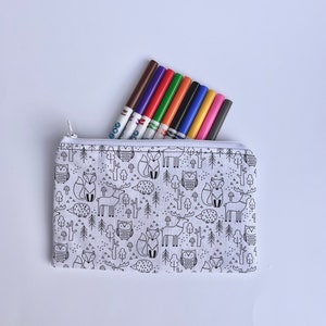 Color me bag, Kids craft DIY, Party craft, Stocking stuffer, Road trip activities, Color me pouch, Color your own bag
