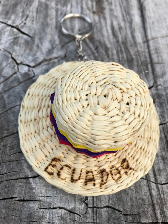 Straw hat keychain hotsell