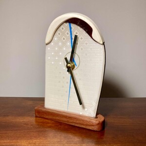 Downhill Alpine Ski Tip Mini Quartz Desk Clock Timepiece – Dynastar White Snowday