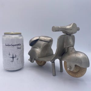Modelo de bicicleta vintage de aluminio, scooter Vespa, motocicleta, ruedas de madera, estante decorativo, figura retro coleccionable