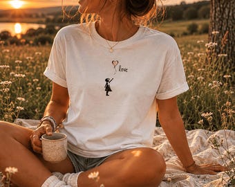 T-Shirt for women girl with balloon -  Banksy inspired - Love T-Shirt  - Woman tee with balloon