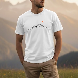 Minimalistisches Berg T-Shirt Herren Berg Ziege – Outdoor Shirt, Alpen Motiv, Natur Hiking Shirt, Geschenk für Bergliebhaber