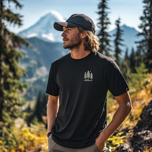 Heren T-shirt Fox in the Forest - Bomen - Outdoor Unisex Biologisch Shirt - Biologisch Katoen* (kleur afhankelijk) - minimalistisch - heren shirt fox