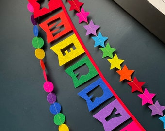 Merry Christmas Banner Bundle, Happy Christmas Bunting and 2 Garlands, Reusable Christmas Decoration, Family Name Banner, Colourful Xmas