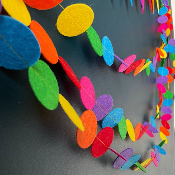 Spotty Rainbow Garland, Colourful Felt Garland, Confetti String, Reusable Birthday Decoration, Rainbow Theme Party Decoration