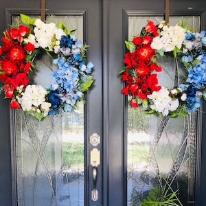 Patriotic Floral Wreath: Red, White, and Blue USA Decor