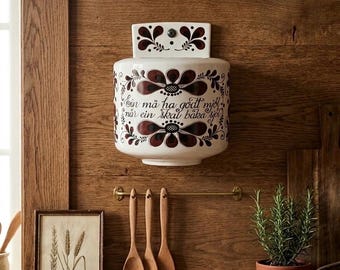 Vintage Figgjo Flint Frøya Wall Mountable Flour Cellar | Turi Gramstad Oliver Roy-Design | Mid-Century Norwegian Ceramic Flour Jar