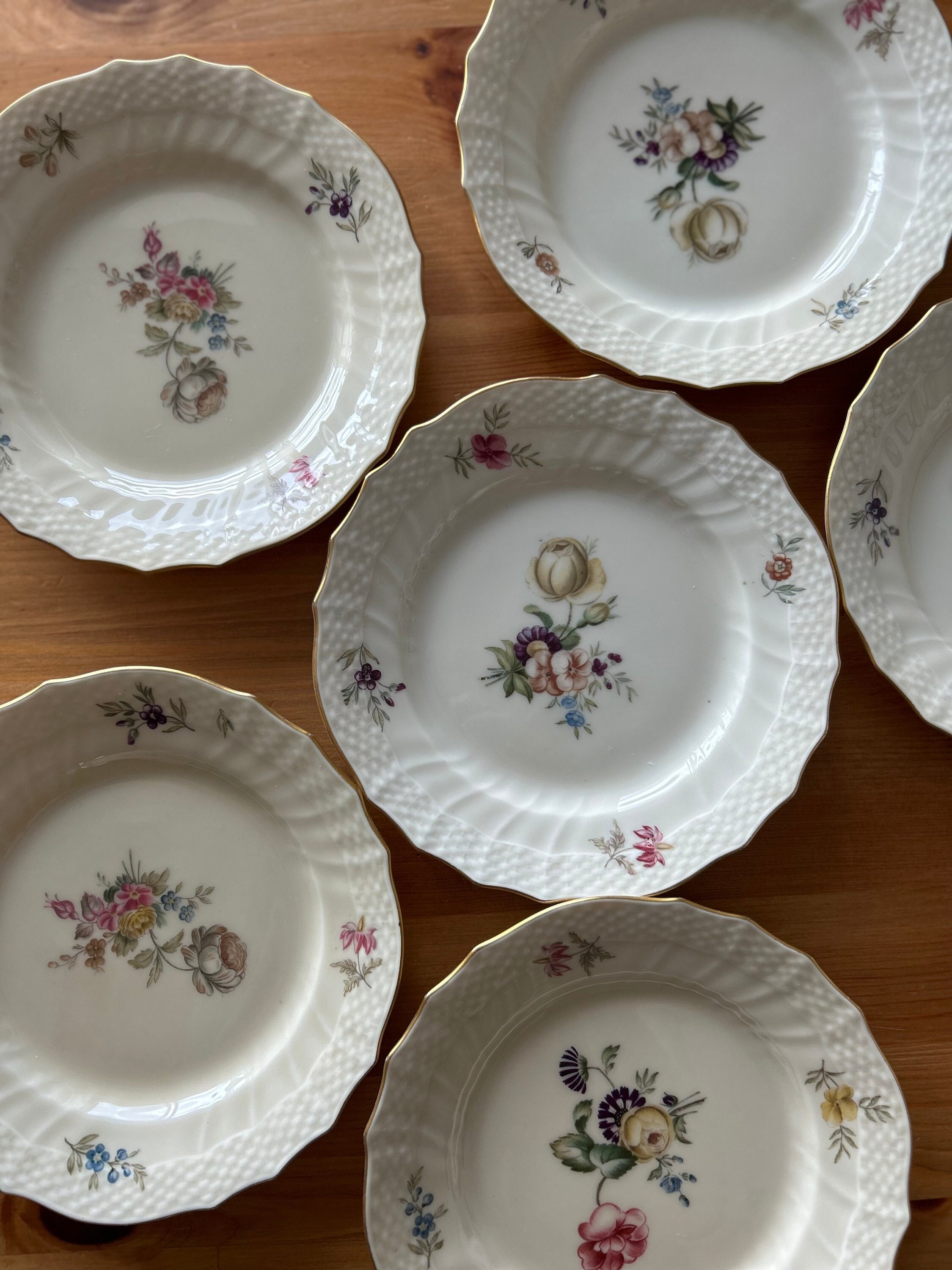 Royal Copenhagen Frijsenborg vintage cake plates designed by Thorkild Olsen, 1940s Danish porcelain set of 6.